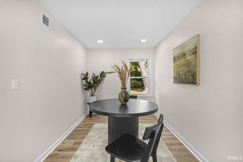 Tiny photo for 524 HOLLY Lane, Kokomo, IN 46902 (MLS # 202541156)