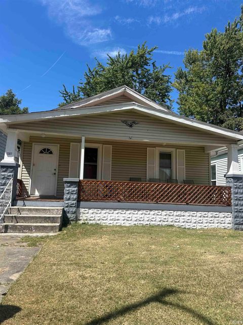 Photo of 1307 Marshall Avenue, Evansville, IN 47714 (MLS # 202535985)