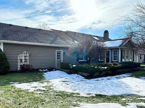 Tiny photo for 51311 Windsor Manor Court, Granger, IN 46530 (MLS # 202604295)