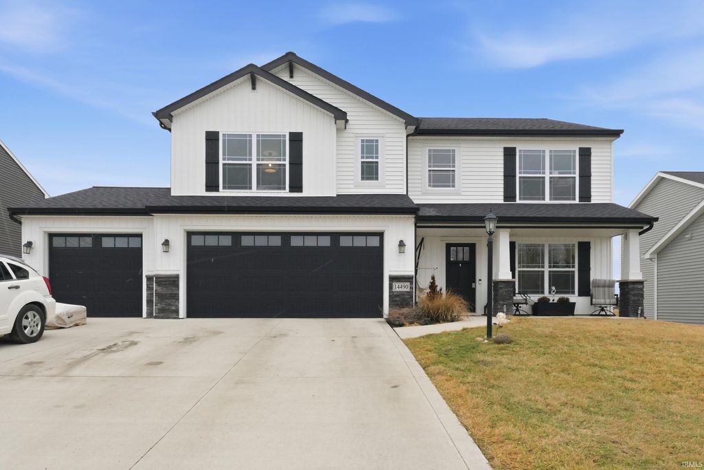 Photo of 14490 Verona Lakes Passage, Fort Wayne, IN 46814 (MLS # 202605515)