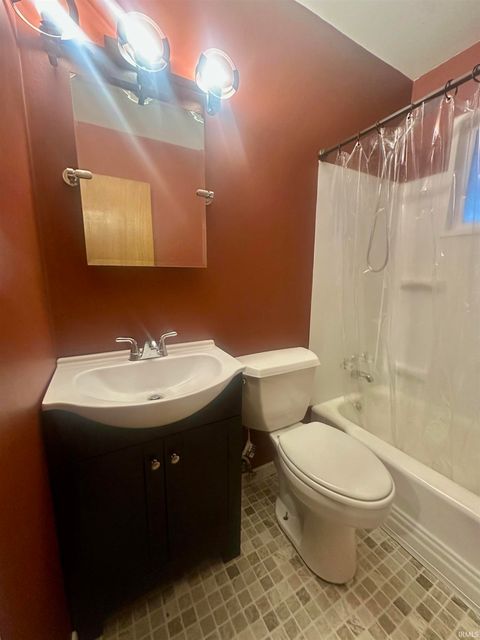 Tiny photo for 1220 Maplewood Drive, Kokomo, IN 46902 (MLS # 202601281)