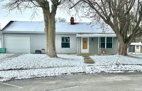Photo of 1220 Maplewood Drive, Kokomo, IN 46902 (MLS # 202601281)