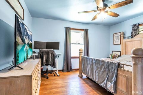 Tiny photo for 937 W 6th Street, Jasper, IN 47546 (MLS # 202618419)