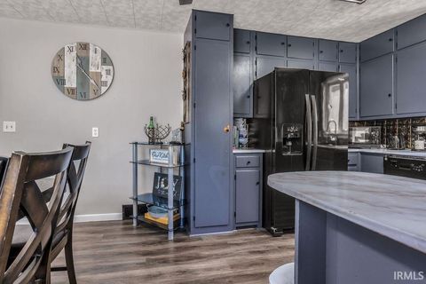 Tiny photo for 937 W 6th Street, Jasper, IN 47546 (MLS # 202618419)