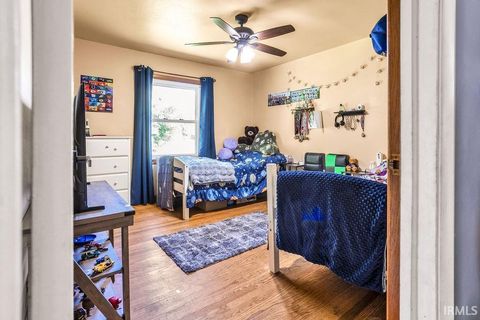 Tiny photo for 937 W 6th Street, Jasper, IN 47546 (MLS # 202618419)
