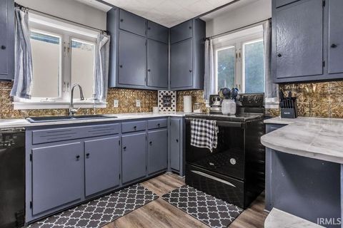 Tiny photo for 937 W 6th Street, Jasper, IN 47546 (MLS # 202618419)