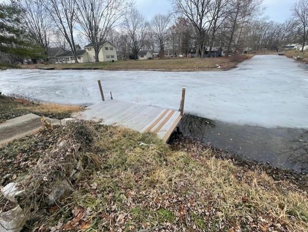 Photo of 11975 E 565 N, Orland, IN 46776 (MLS # 202549438)