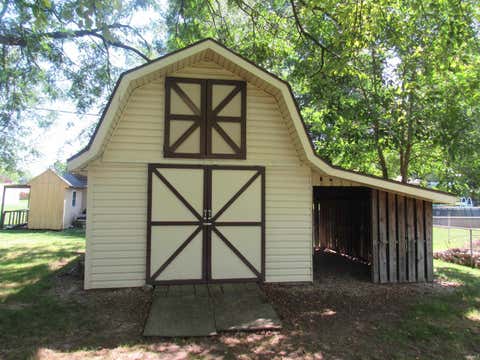 Tiny photo for 604 S 300 WEST, Kokomo, IN 46902 (MLS # 202631065)