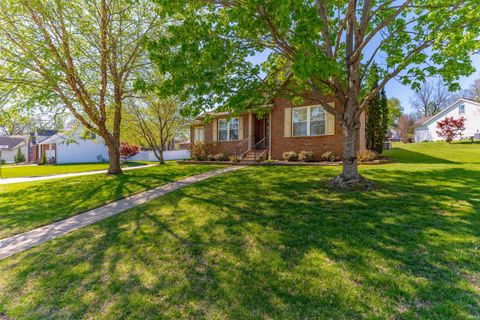 Tiny photo for 8016 Bayberry Drive, Evansville, IN 47711 (MLS # 202612542)