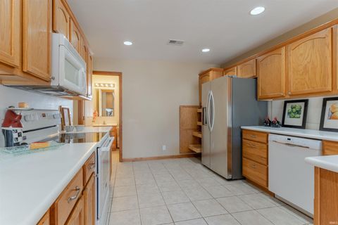 Tiny photo for 8016 Bayberry Drive, Evansville, IN 47711 (MLS # 202612542)