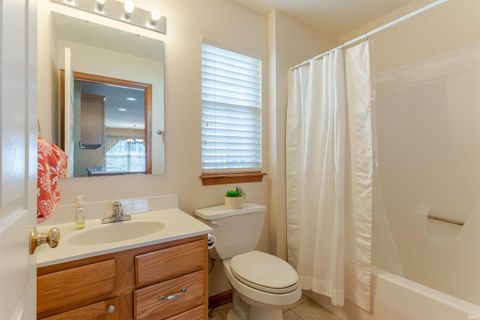 Tiny photo for 8016 Bayberry Drive, Evansville, IN 47711 (MLS # 202612542)