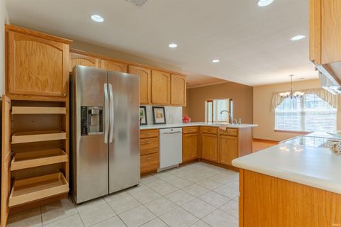 Tiny photo for 8016 Bayberry Drive, Evansville, IN 47711 (MLS # 202612542)