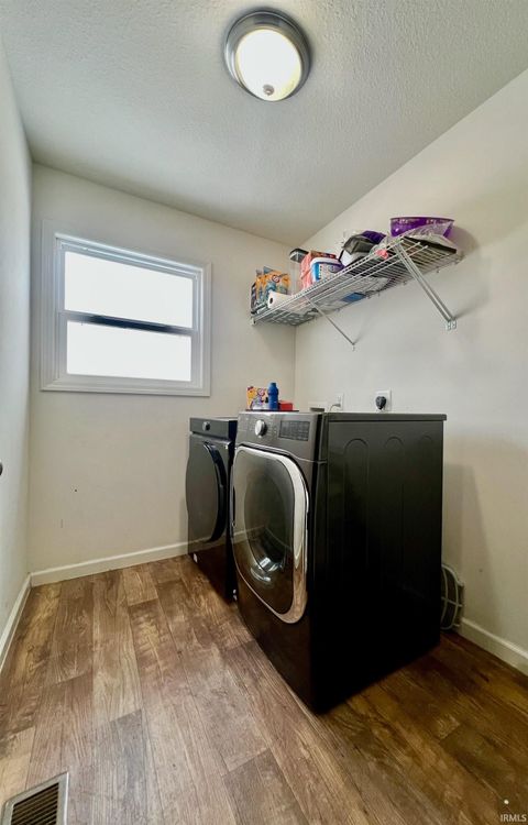 Tiny photo for 11214 Yalumba Pass, Roanoke, IN 46783 (MLS # 202627222)