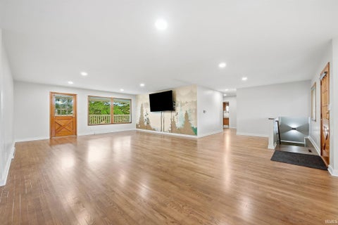 Tiny photo for 5297 W State Road 114 Road, North Manchester, IN 46962 (MLS # 202638901)