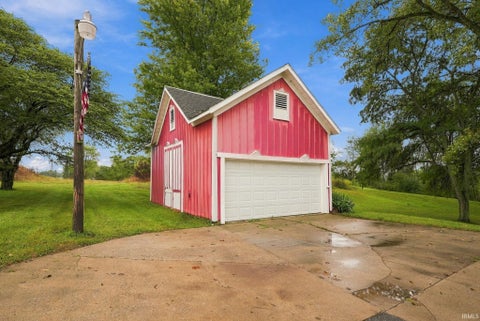 Tiny photo for 5297 W State Road 114 Road, North Manchester, IN 46962 (MLS # 202638901)