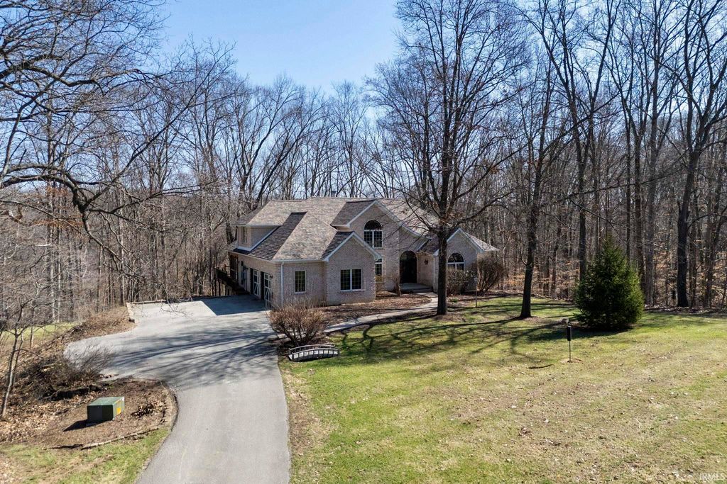 Photo of 7880 N Thames Drive, Bloomington, IN 47408 (MLS # 202607768)