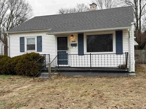 Photo of 2154 Ulen Lane, Lafayette, IN 47904 (MLS # 202549312)