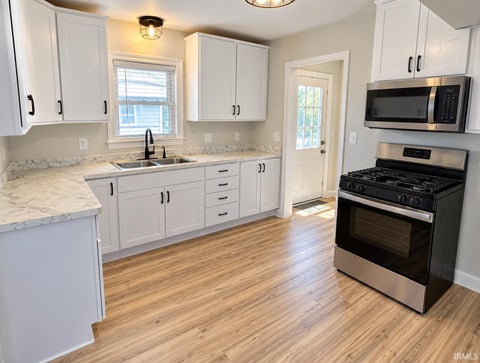 Tiny photo for 418 N State Street, Mishawaka, IN 46544 (MLS # 202636029)