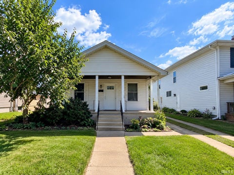 Tiny photo for 418 N State Street, Mishawaka, IN 46544 (MLS # 202636029)