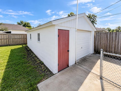 Tiny photo for 418 N State Street, Mishawaka, IN 46544 (MLS # 202636029)