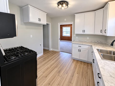 Tiny photo for 418 N State Street, Mishawaka, IN 46544 (MLS # 202636029)