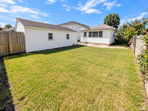 Tiny photo for 418 N State Street, Mishawaka, IN 46544 (MLS # 202636029)