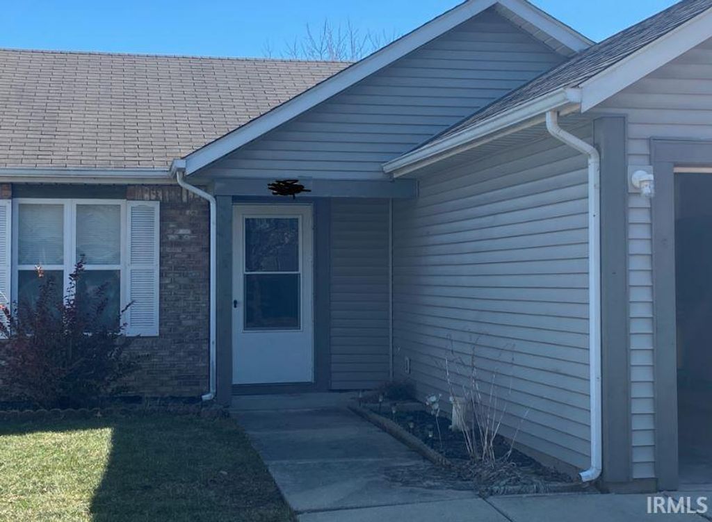 Photo of 2823 Plaza Lane, Lafayette, IN 47909 (MLS # 202629314)