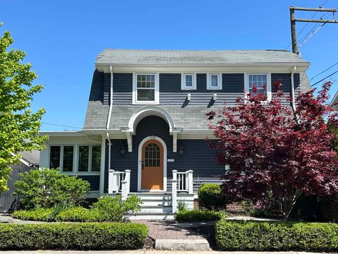 218 W Suttenfield Street, Fort Wayne, IN 46807 - #: 202517097