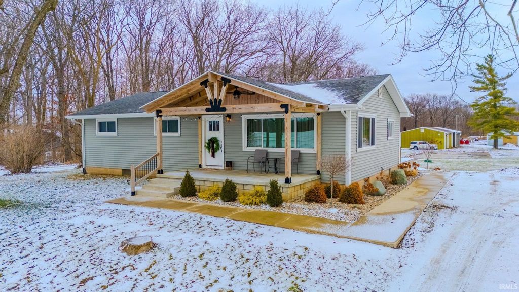 Photo of 2013 S Meridian Road, Wabash, IN 46992 (MLS # 202549436)