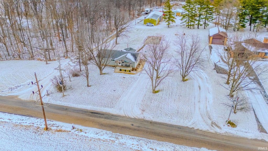 Photo of 2013 S Meridian Road, Wabash, IN 46992 (MLS # 202549436)