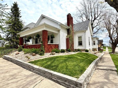 Photo of 1828 I Street, Bedford, IN 47421 (MLS # 202612449)