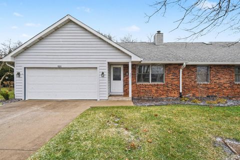 Photo of 521 W Lowell Avenue, Mishawaka, IN 46545 (MLS # 202601547)