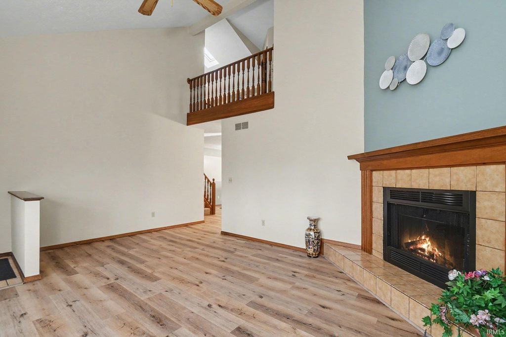 Photo of 521 W Lowell Avenue, Mishawaka, IN 46545 (MLS # 202601547)