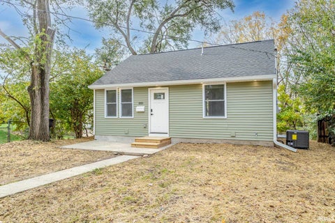 Tiny photo for 1015 Joseph Street, Lafayette, IN 47905 (MLS # 202644874)
