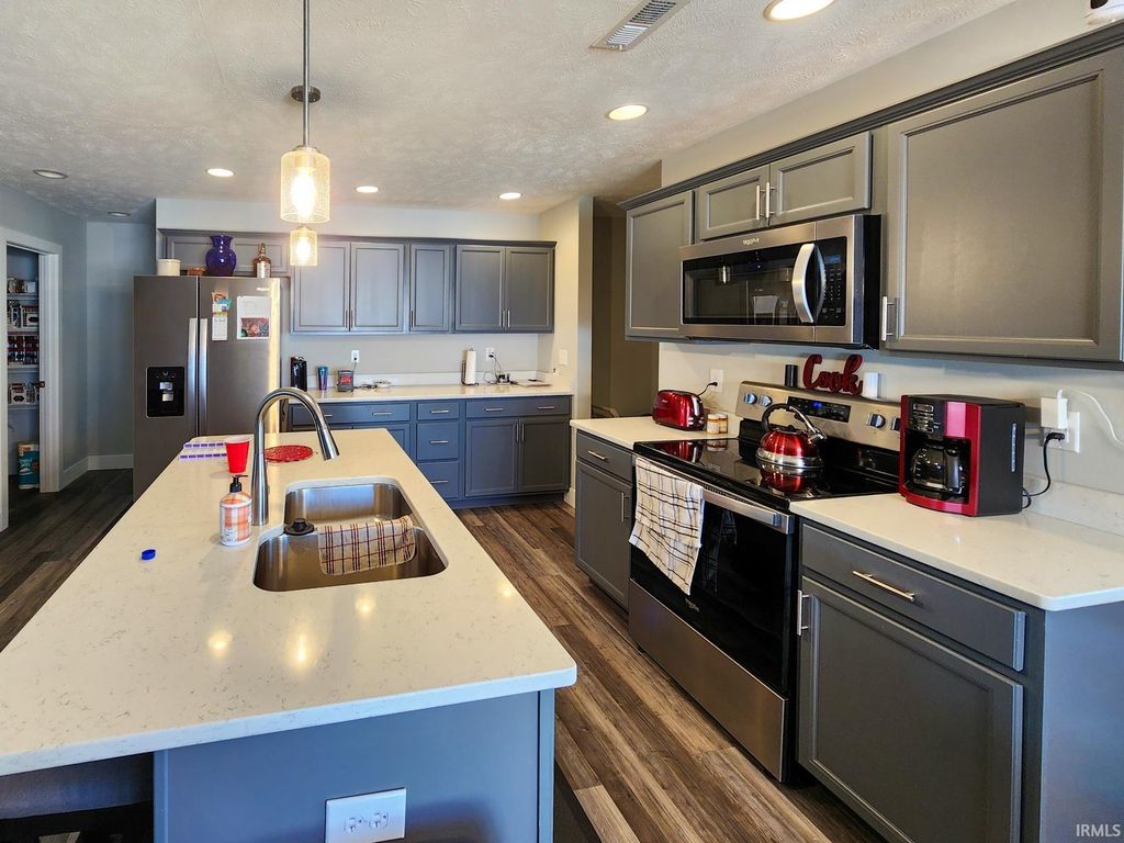 Photo of 1120 WATERSHIP Drive, Evansville, IN 47725 (MLS # 202611632)