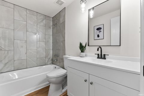 Tiny photo for 4121 Moorfield Lane, Fort Wayne, IN 46816 (MLS # 202611922)