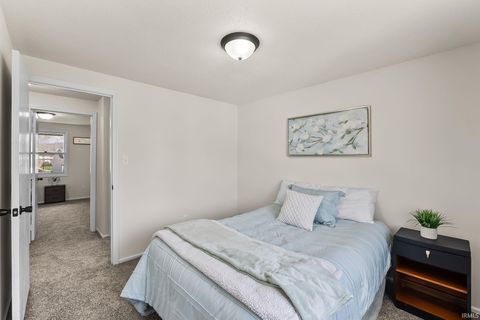 Tiny photo for 4121 Moorfield Lane, Fort Wayne, IN 46816 (MLS # 202611922)