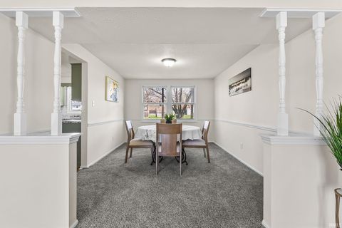 Tiny photo for 4121 Moorfield Lane, Fort Wayne, IN 46816 (MLS # 202611922)