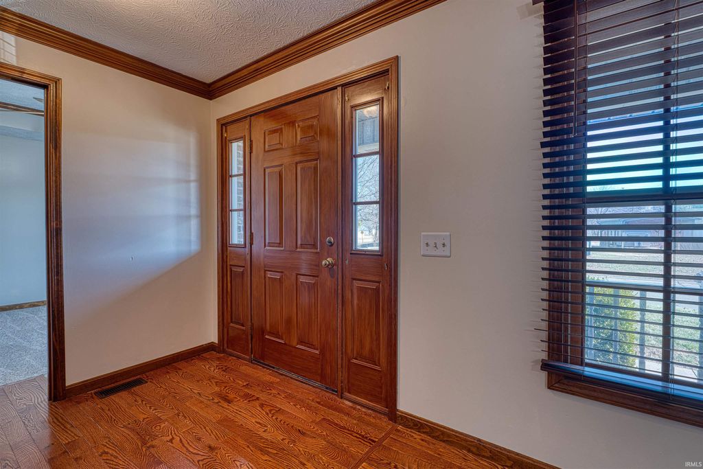 Photo of 615 Brookview Drive, Evansville, IN 47711 (MLS # 202601758)