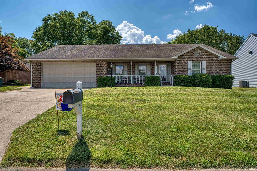 Photo of 615 Brookview Drive, Evansville, IN 47711 (MLS # 202601758)