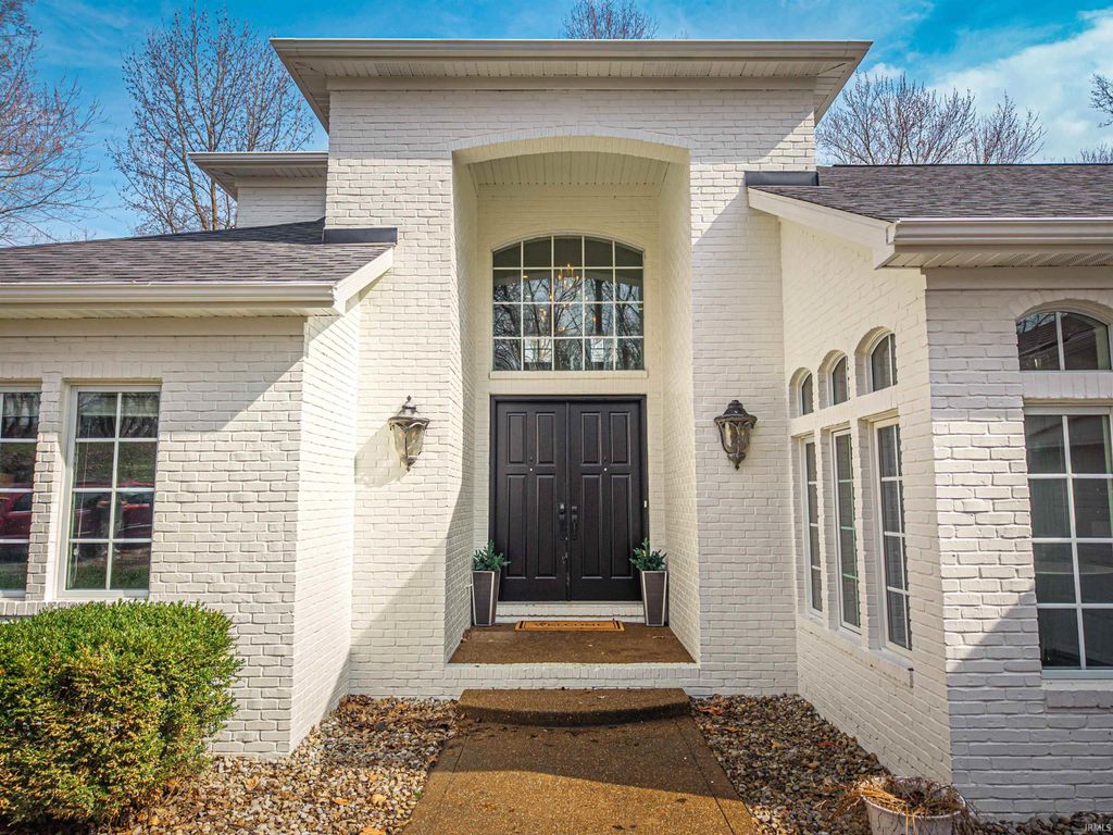 Photo of 960 Timberland Lane, Evansville, IN 47710 (MLS # 202607268)