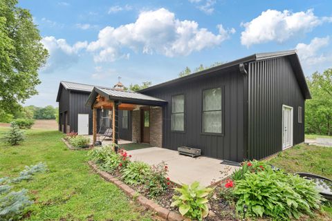 Tiny photo for 4774 E CR 225 N, Logansport, IN 46947 (MLS # 202622071)