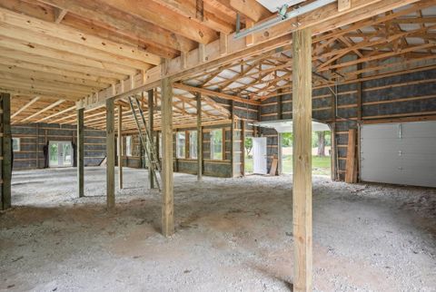 Tiny photo for 4774 E CR 225 N, Logansport, IN 46947 (MLS # 202622071)