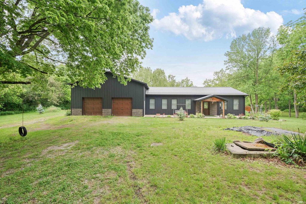 Photo of 4774 E CR 225 N, Logansport, IN 46947 (MLS # 202622071)