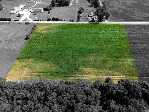 Tiny photo for 400 N US Highway 421, Medaryville, IN 47957 (MLS # 202603089)