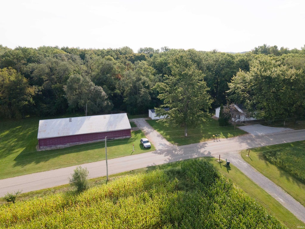 Photo of 11256 N 450 E, Syracuse, IN 46567 (MLS # 202637056)