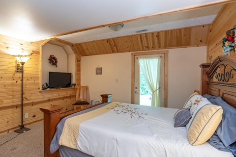 Tiny photo for 1275 N Sewell Road, Bloomington, IN 47408 (MLS # 202605657)