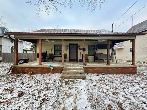 Photo of 207 E Lisle Street, Kendallville, IN 46755 (MLS # 202549382)