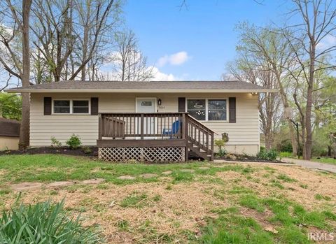 Photo of 2627 E Dekist Street, Bloomington, IN 47408 (MLS # 202611955)
