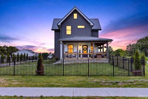 Photo of 652 S Main Street, Whitestown, IN 46075 (MLS # 202624124)